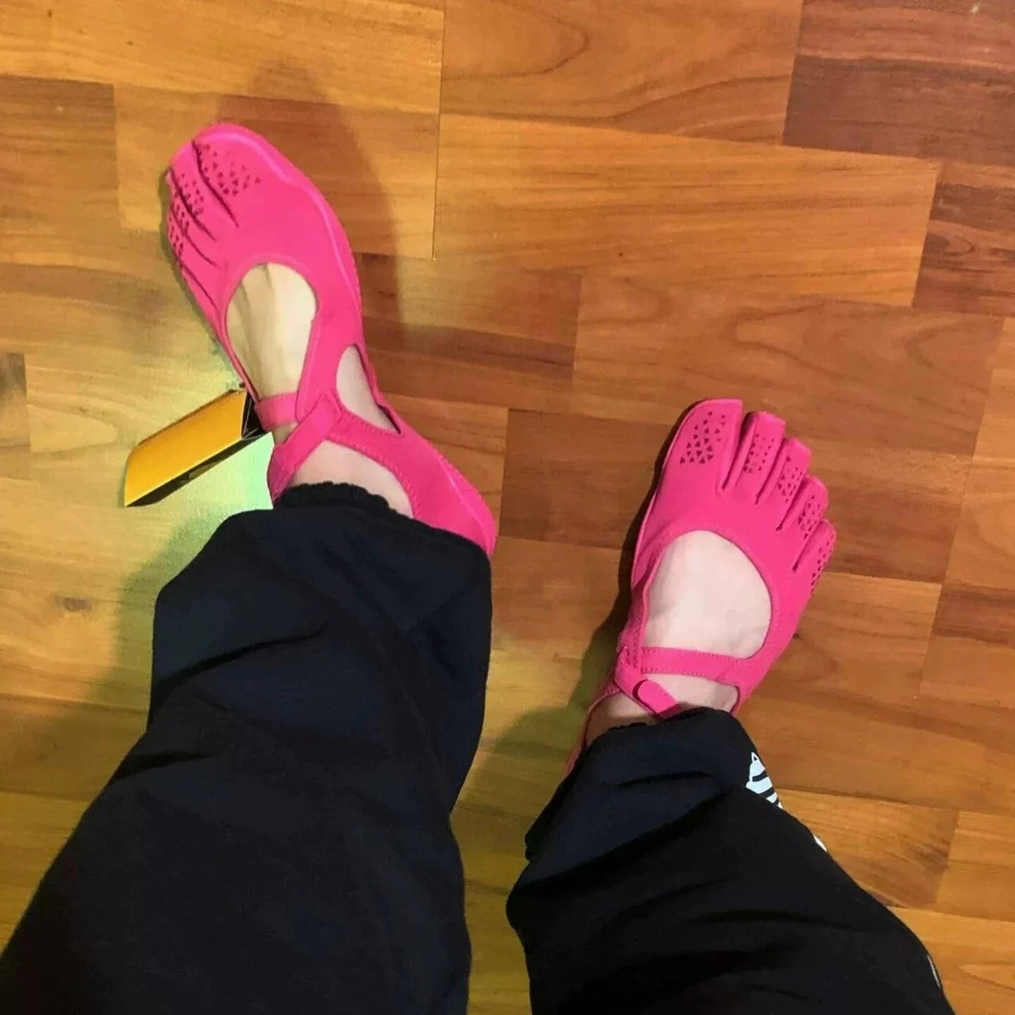 FiveFinger Shoes Women's Dance Yoga Pilates Soft Sole Wear-Resistant and Non-Slip Indoor Dancing Fitness Sneakers 2026 New
